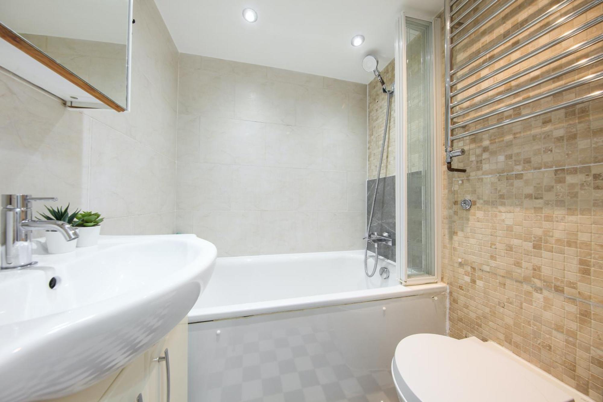 Appartamento Hyde Park Haven, Up To 6 Sleeps By Keyhol Short Let Londra